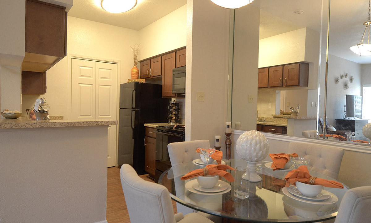 Features 2 | Ascot Court Apartments Jersey Village Apartments